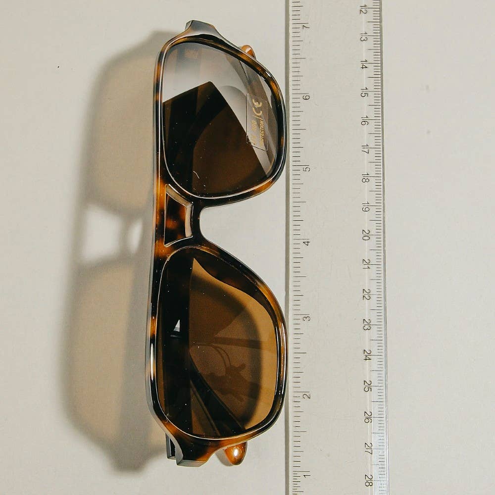Modern Plastic Aviator Frame Sunglasses Set