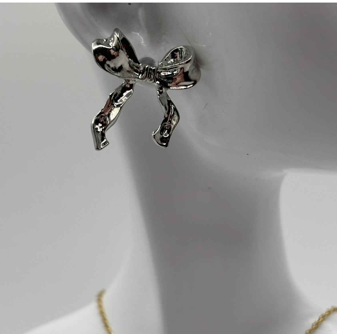 Bow Studs