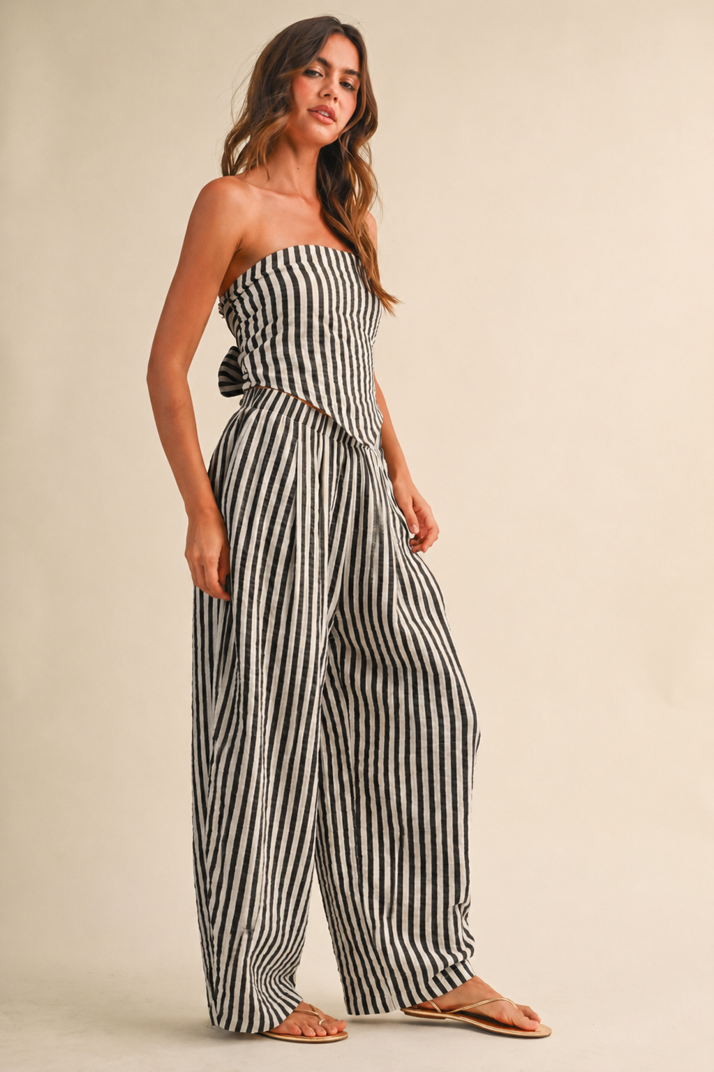 IST6646 STRIPED SMOCKED BACK TIE HANDKERCHEIF TOP AND BARREL