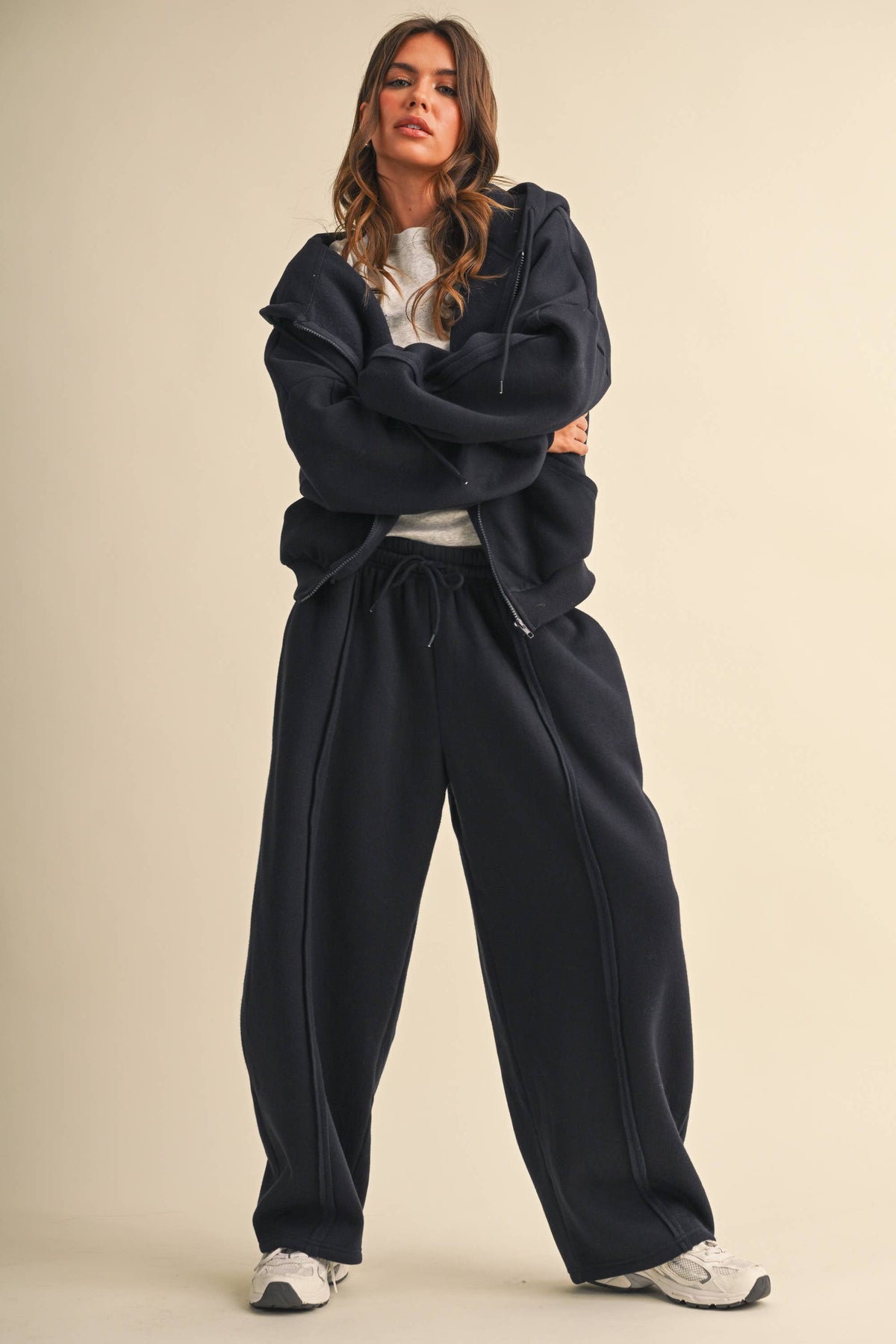 IST6712 RAW EDGE SEAM DETAIL HOODIE AND STRAIGHT LEG JOGGER