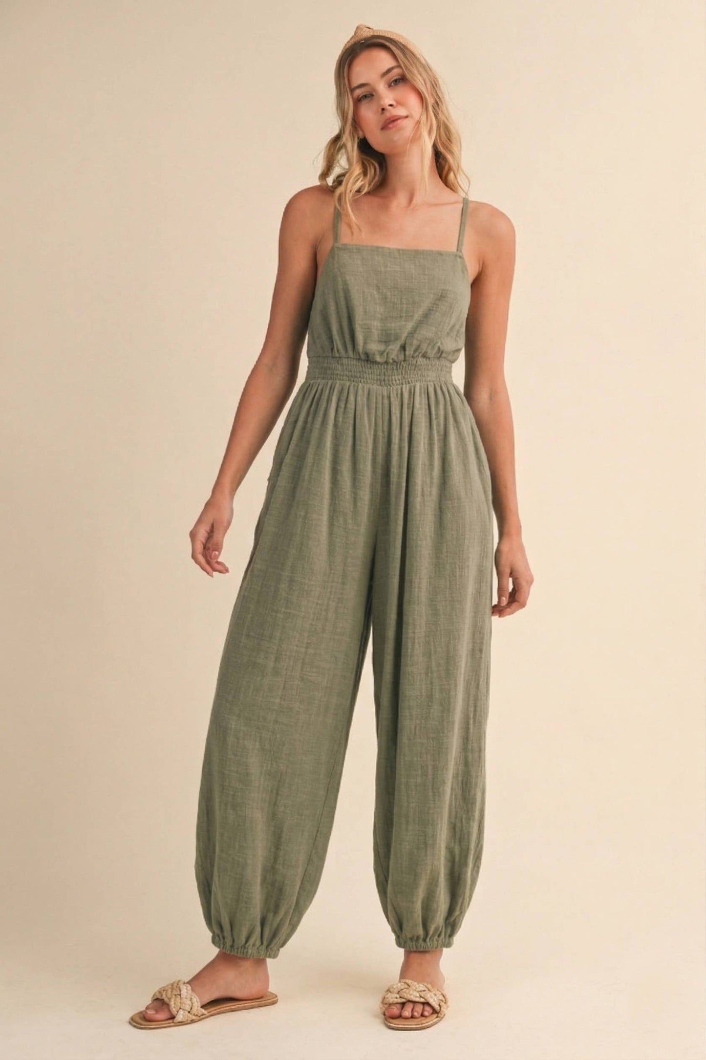 IJP3413 GAUZE BACKLESS TIE SLEEVELESS ALADDIN JUMPSUIT