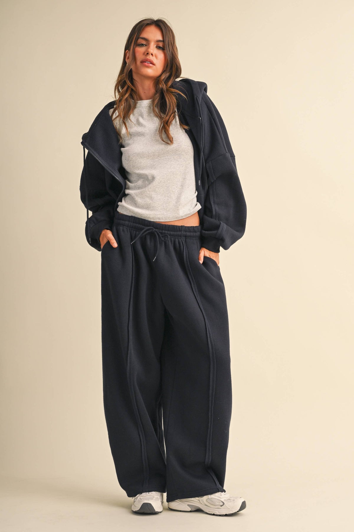 IST6712 RAW EDGE SEAM DETAIL HOODIE AND STRAIGHT LEG JOGGER