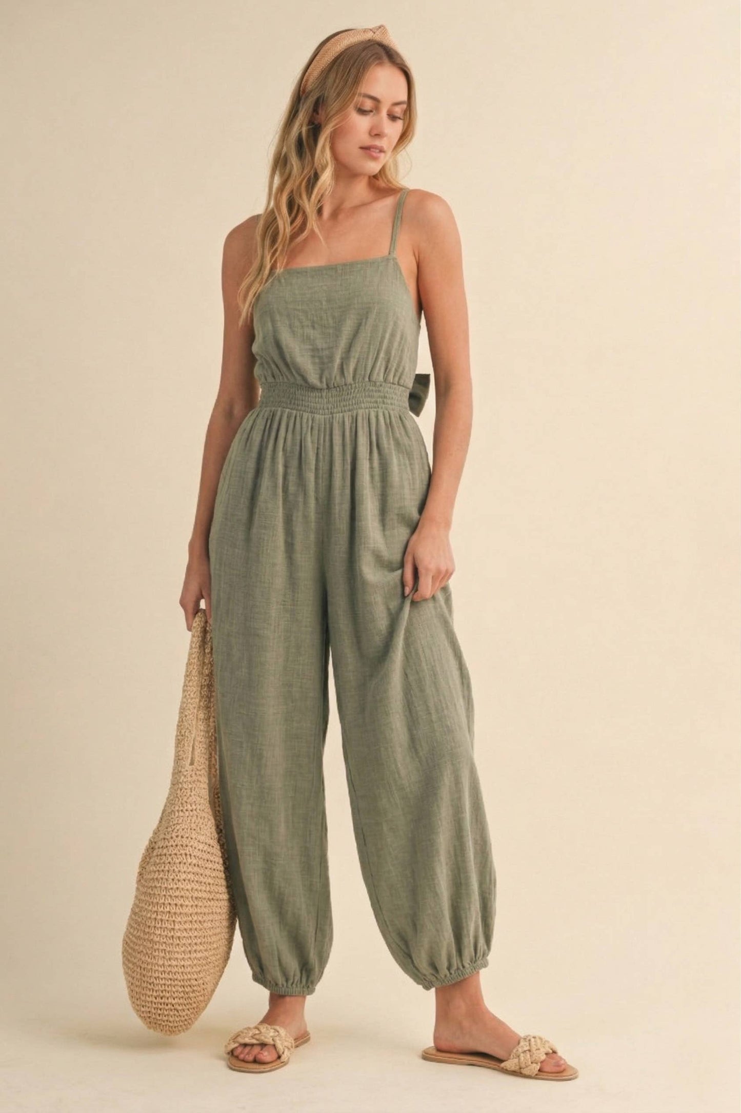 IJP3413 GAUZE BACKLESS TIE SLEEVELESS ALADDIN JUMPSUIT