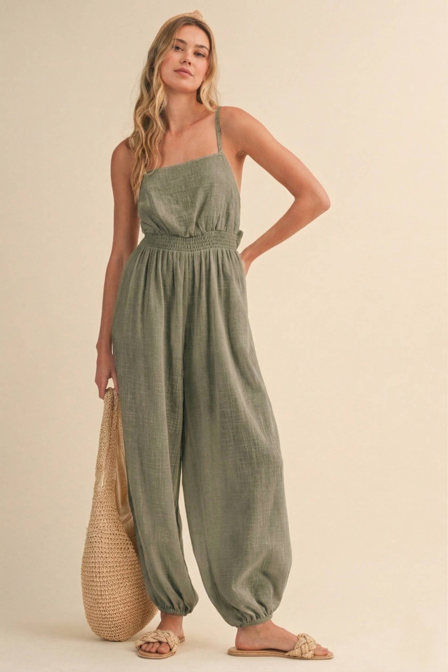 IJP3413 GAUZE BACKLESS TIE SLEEVELESS ALADDIN JUMPSUIT