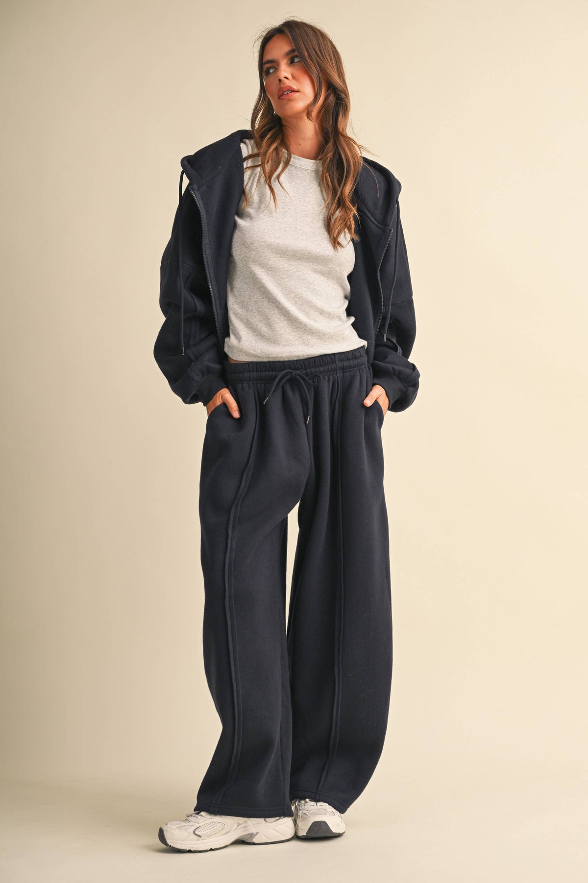 IST6712 RAW EDGE SEAM DETAIL HOODIE AND STRAIGHT LEG JOGGER