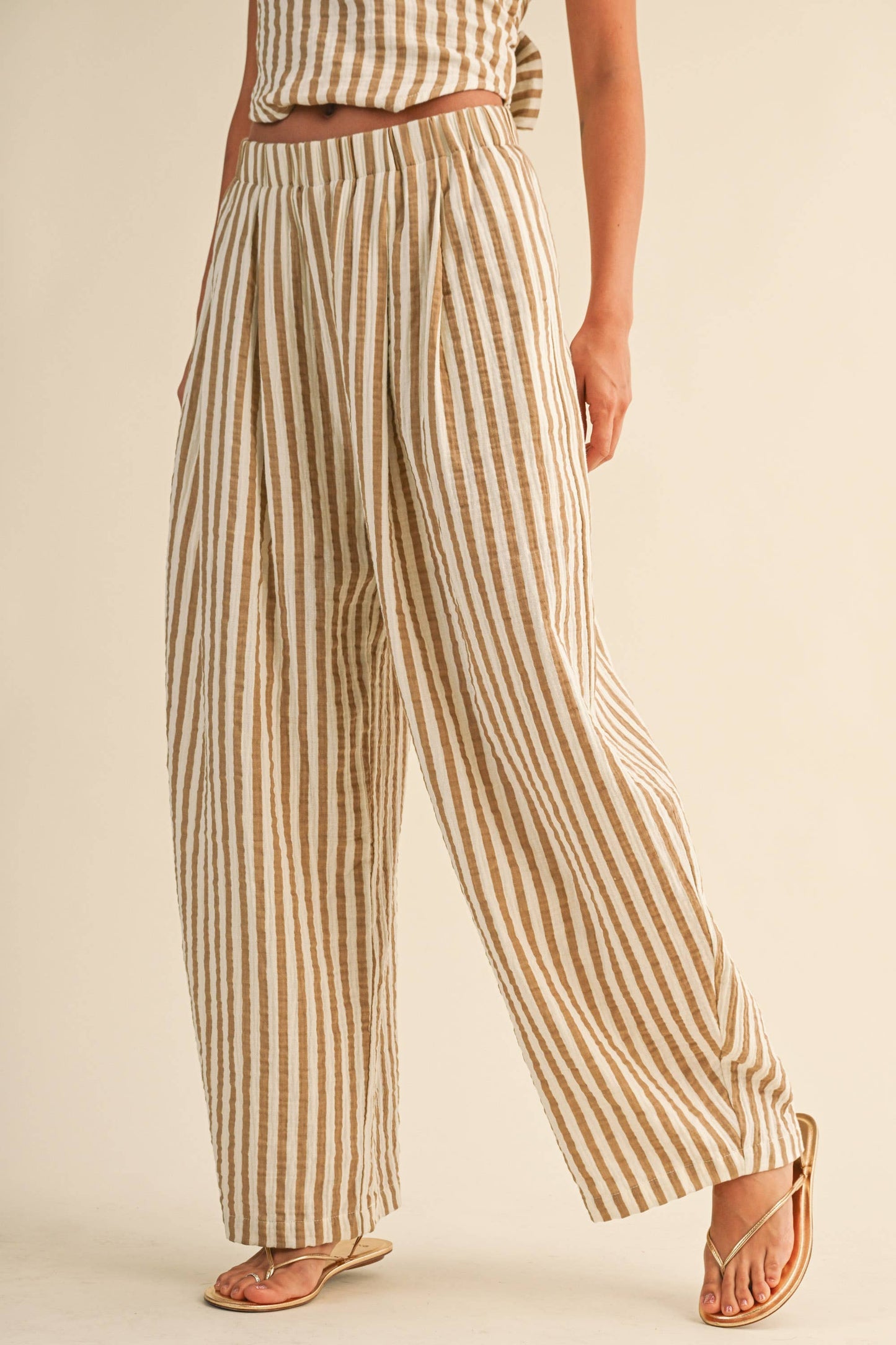 IST6646 STRIPED SMOCKED BACK TIE HANDKERCHEIF TOP AND BARREL